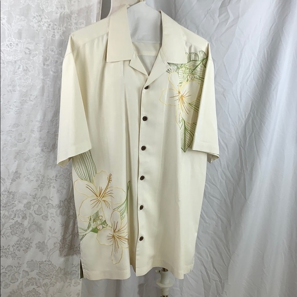 Tommy Bahama Other - Tommy Bahama EUC casual shirt large ivory
